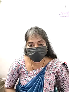 Webcam Model (tamil_Sigappu_Roja)  is live.Free join now!