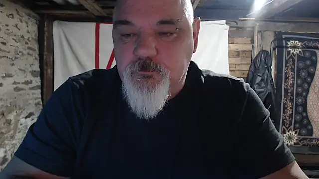 Newfiesausage1972 webcam