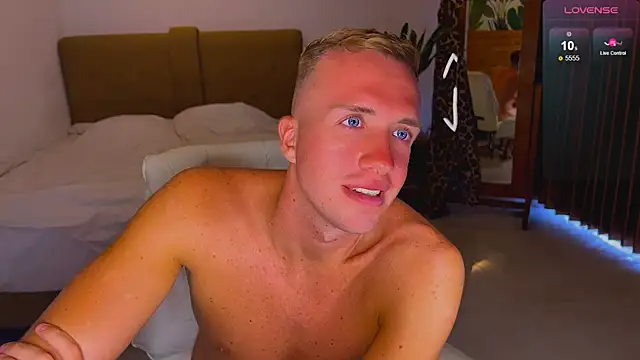 tommy_cumfinger webcam