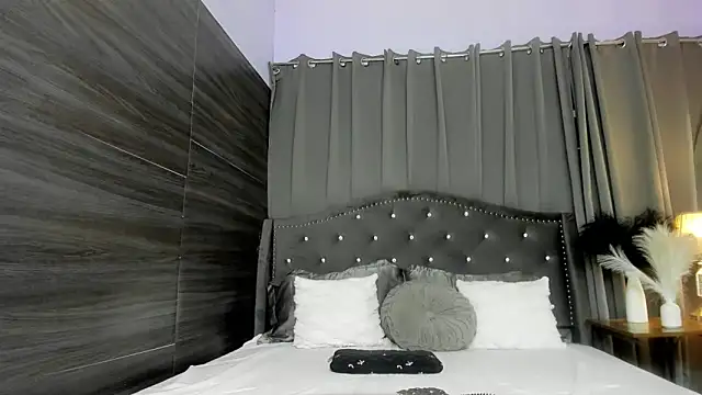 StellaMillers webcam