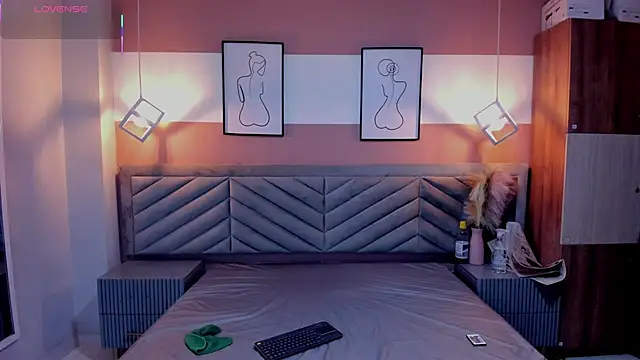 Mia_Valentine_ webcam