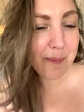 anna_alexa (F milf) - BIG squirt in your face