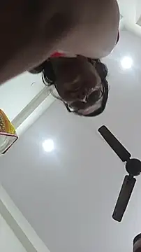 Mahira_sharma01 webcam