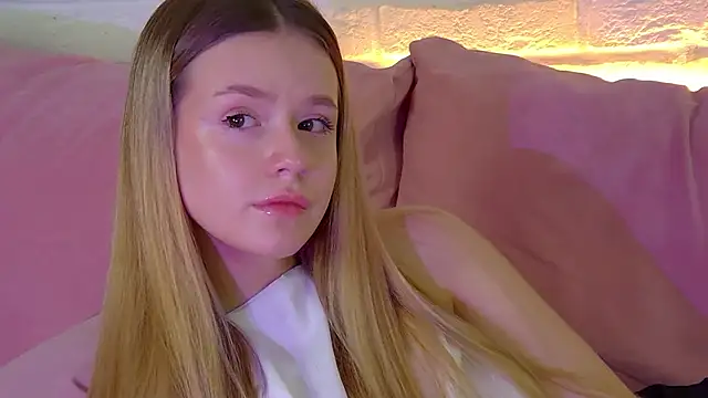 MilanaBalmain webcam