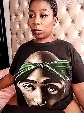 Webcam Model (CuteBootyBae)  is live.Free join now!