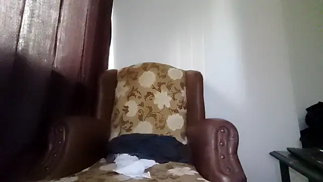 TurkishNudistMan webcam