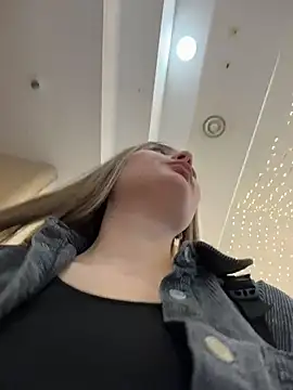 stephaniemur (F young) - spread your ass and finger inside