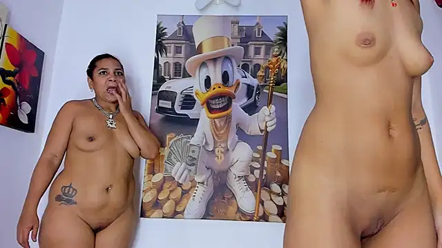 Funny_Xtreme_Group69 webcam