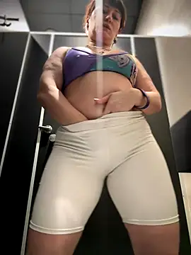 ZhenjaPoledance webcam