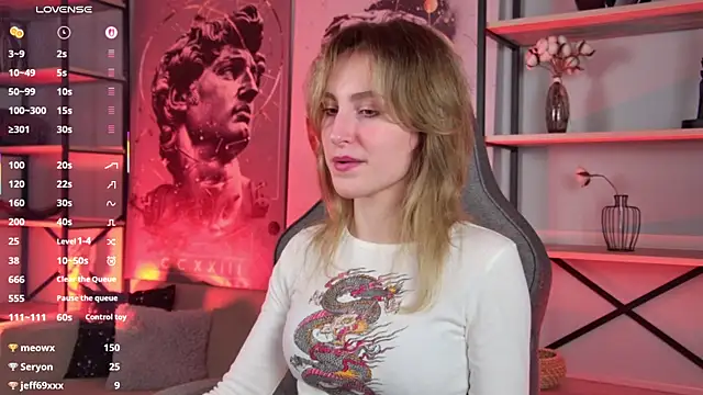 luxrayi - LuxRayi's free webcam - UK Sex Cams