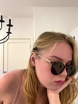 little_forest_elf (F young) - Cumshow with my creamy pussy✨