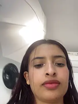 Aithana_Petite webcam