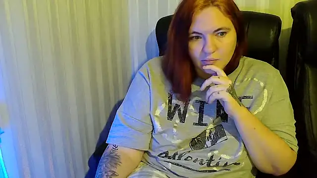 LisaLeon webcam