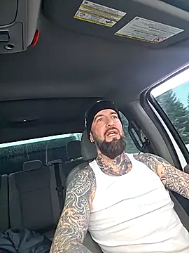 Beardedtattood webcam