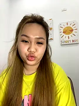 Almira6868 webcam
