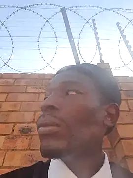 lets-collaborate (M young) - Any lady who want to Collaborate🙏