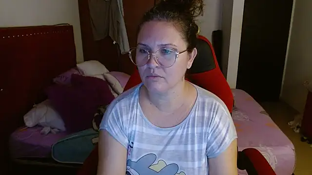 helenca43 - Helenca43's free webcam - UK Sex Cams