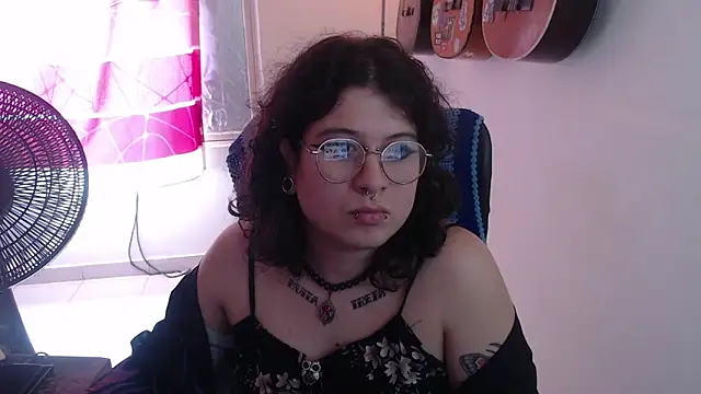Smoke_trip_Alicia webcam