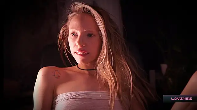 _Phantom_thread_ webcam