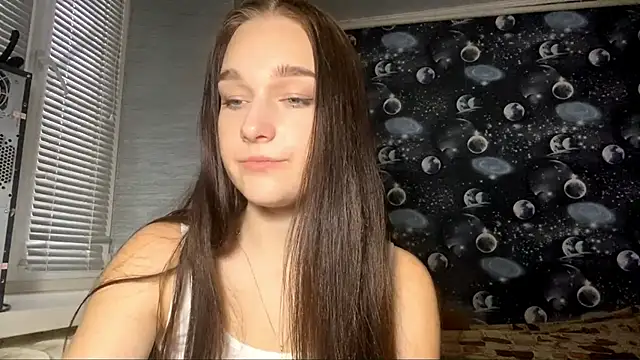 YahairaDuracher webcam