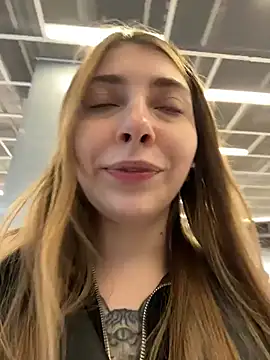 sunny___bunny (F young) - Make me scream here 😏