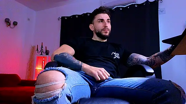 MightyAaron66 webcam