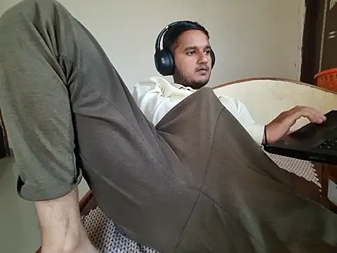 young-hairy-jon webcam