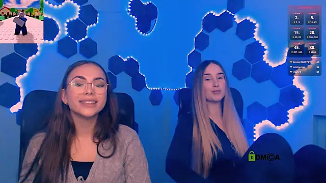 misa_angel (Ask my age) - dogy pose