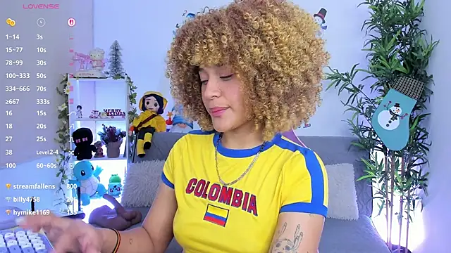 natty_romanof_18 webcam