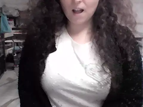 sexcoppia_2023 (F milf) - NON MI ESIBISCO IN LIVE...VENDO CNTT TG