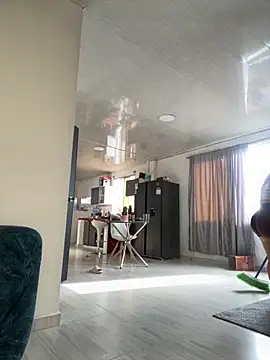 Natural_BIGASS_Nina webcam