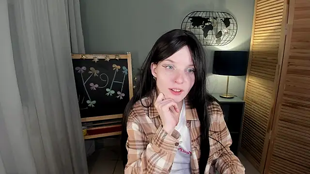 madelaineses - Madelaineses's free webcam - UK Sex Cams