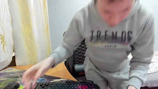 iliaskrislove webcam