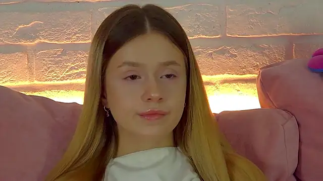 MilanaBalmain webcam