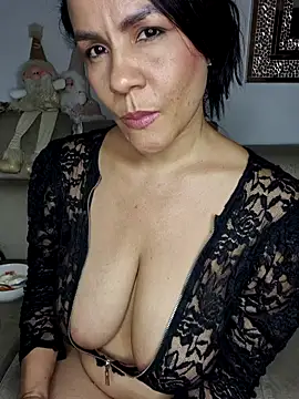 karla-bruni - Karla-bruni's free webcam - UK Sex Cams