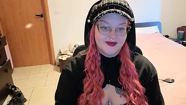 AlyssaWonderland webcam