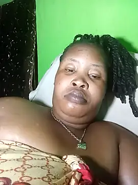 OCEANSQUITERXXX webcam