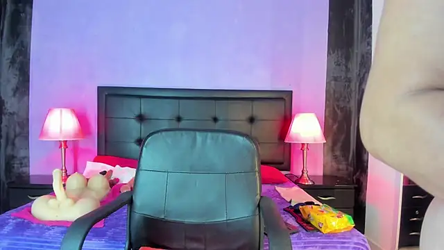 MaduraLuciana webcam