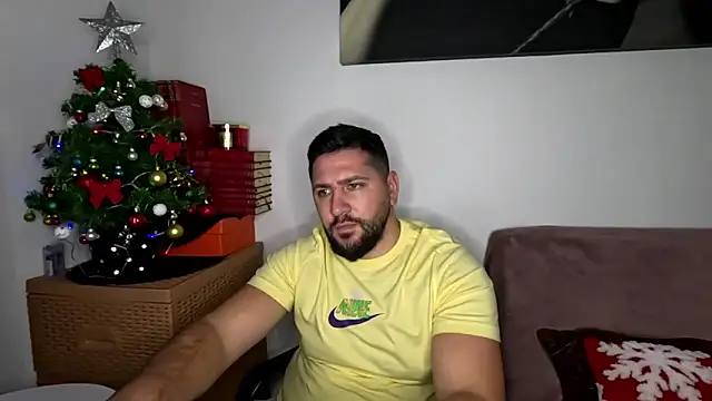 Gold_Alpha_Boy webcam