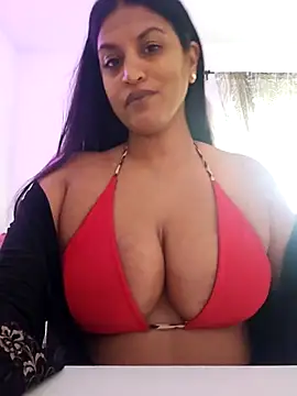 Busty_AriaX