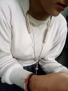 Webcam Model (Neha_Tyagi)  is live.Free join now!