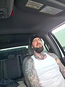 Beardedtattood webcam