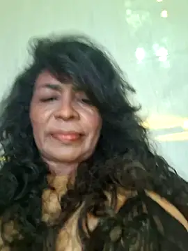 Webcam Model (floresblancas)  is live.Free join now!