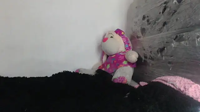 skinny_sweet2411 webcam