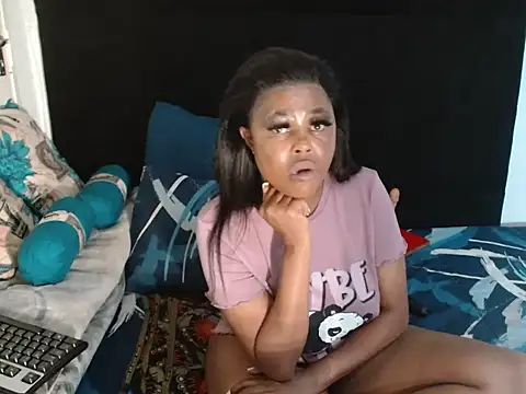 CreamySexyPussy webcam