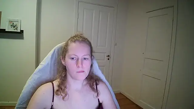 Girlnina-1995 webcam