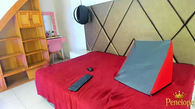 PenelopeGuzman__ webcam