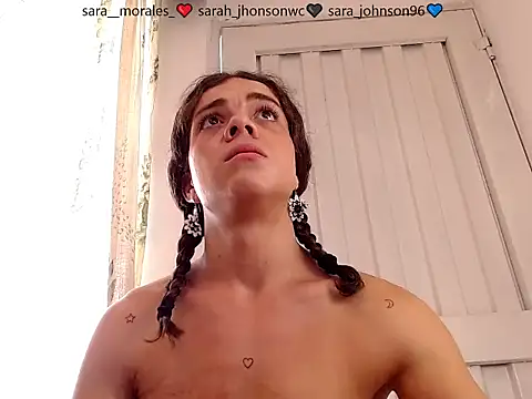 saara_johnson496 webcam