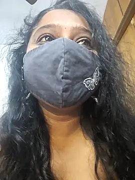 Webcam Model (sexynayan23)  is live.Free join now!