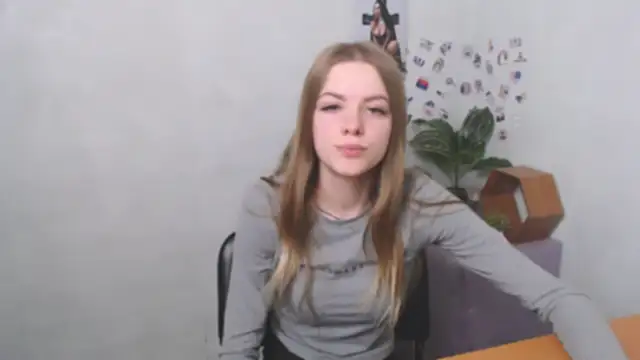 AliceFlirtt_ webcam